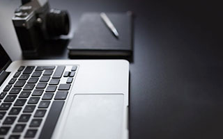 【转会快讯】切尔西加入基斯-史密斯争夺战！意甲双雄同时盯上曼联天才梅努