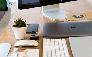 英超｜罗杰斯独中两元 阿斯顿维拉主场胜曼联