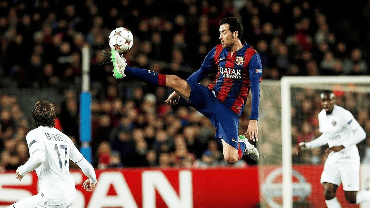 布斯克茨是一部足球的教科书，他用下棋的思维在踢球